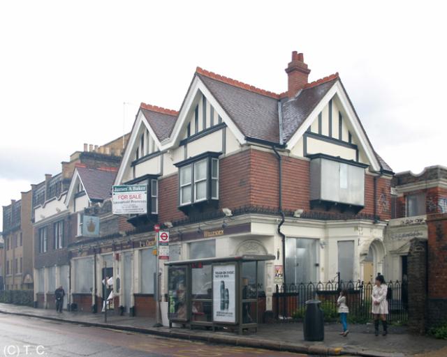 The Crown, Willesden