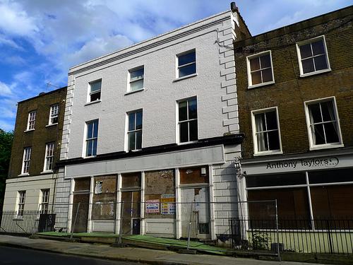 Camden Falcon, Camden