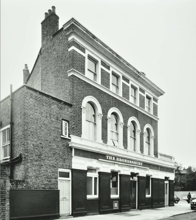 Brondesbury Arms, Kilburn
