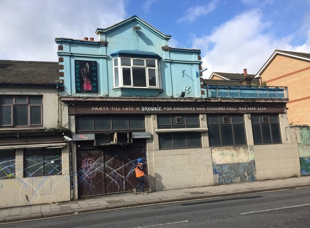 Surrey Arms, Colindale