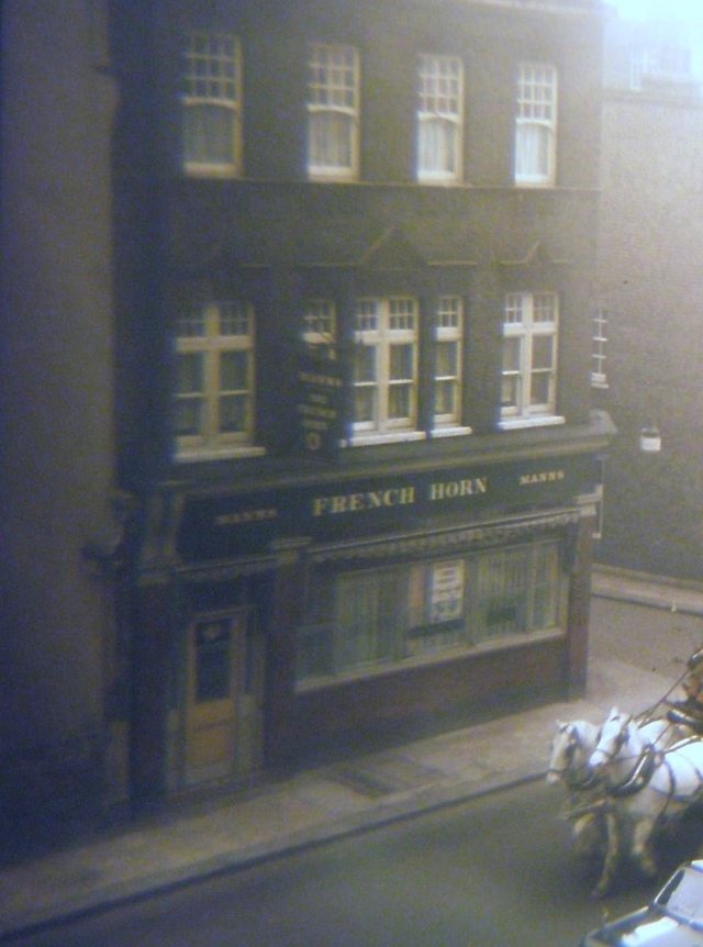 French Horn, Kennington