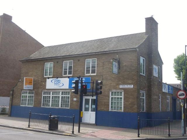 Collen Bawn, Rotherhithe