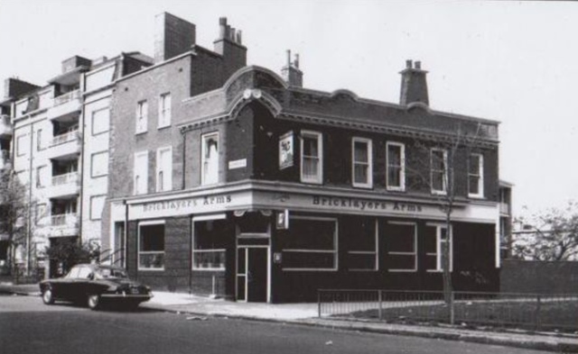Bricklayers Arms, Walworth