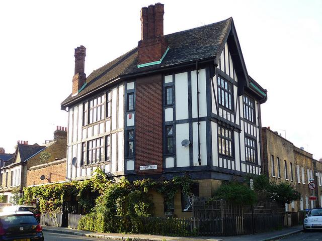 Queen Anne, Walworth