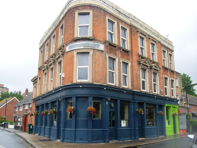 Surrey Gardens Hotel, Walworth