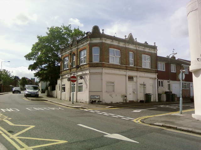 Avenue Arms, Woolwich