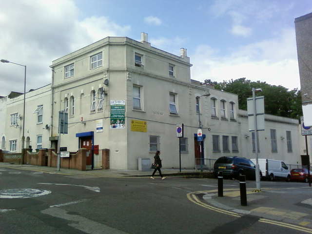 Sir Robert Peel, Woolwich