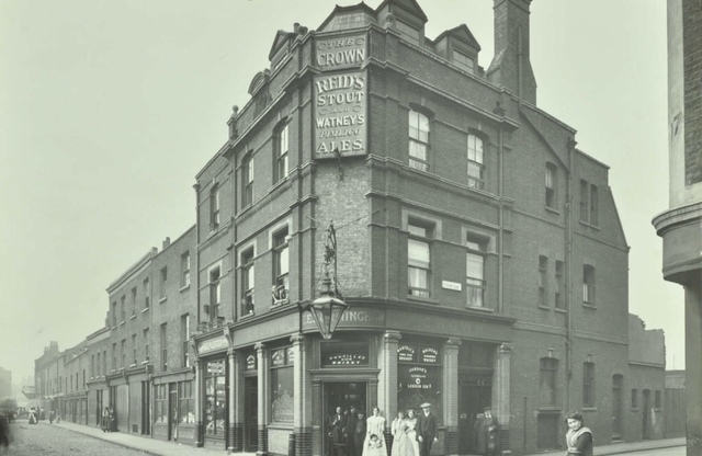 The Crown, Southwark