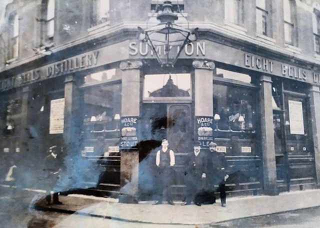 Eight Bells, Southwark