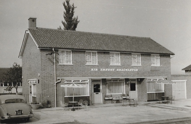 Sir Ernest Shackleton, Dulwich