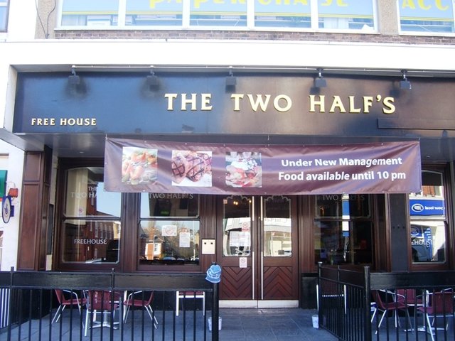 Two Halfs, Sydenham