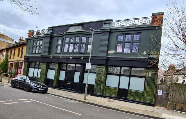 London Chatham & Dover Tavern, Battersea