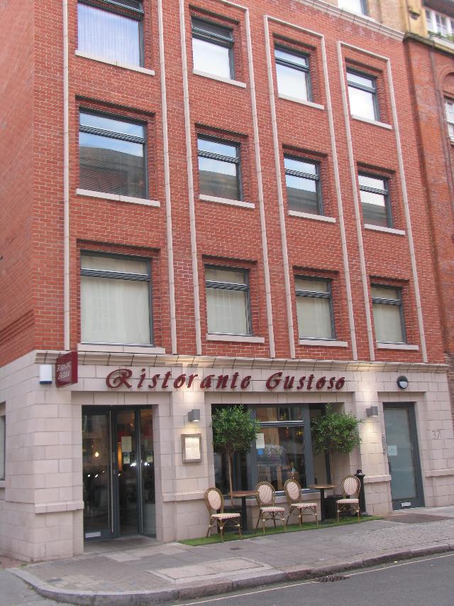 Coach & Horses, Victoria