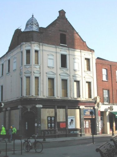 Man In The Moon, Chelsea