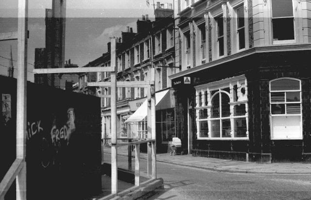 The Beehive, Notting Hill