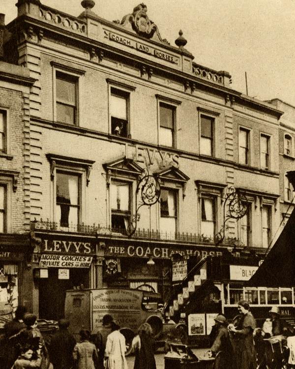 Coach & Horses, Notting Hill