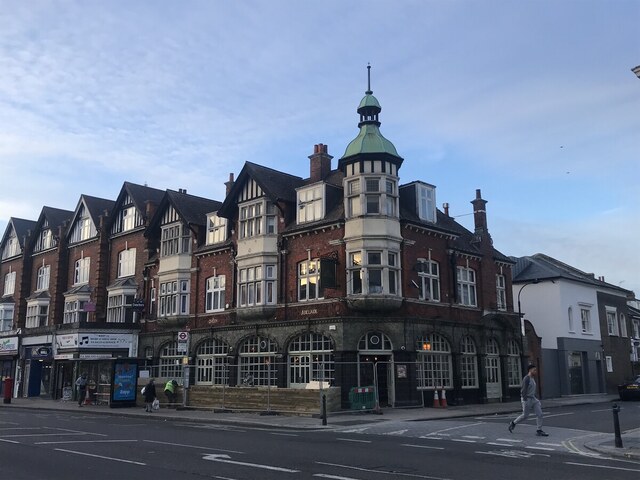 Queen Adelaide, Shepherd's Bush