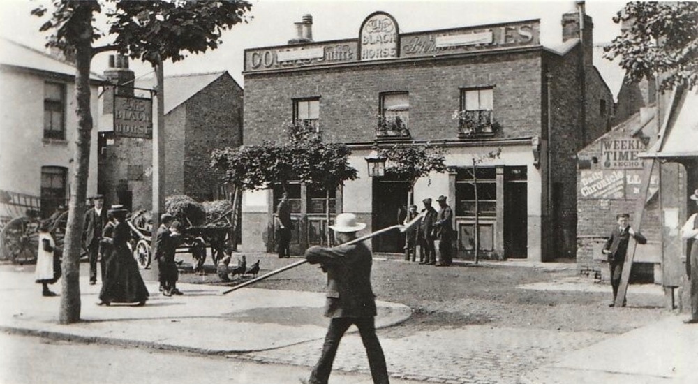 Black Horse, West Ealing