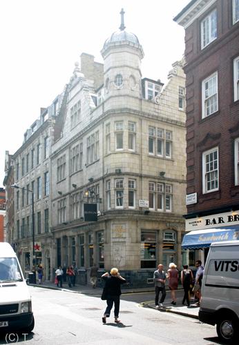 Intrepid Fox, Mayfair