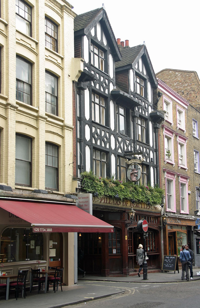 Pillars Of Hercules, Marylebone