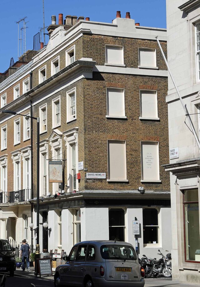 Running Horse, Marylebone