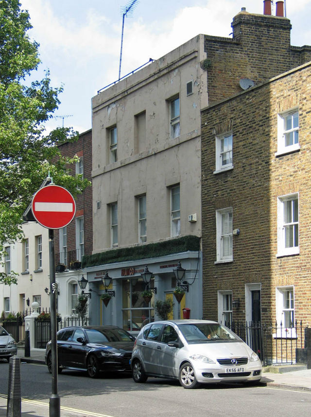 The Victory, Mayfair