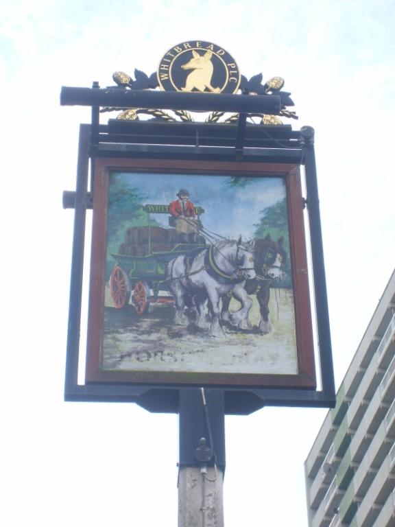 Horse & Dray, Enfield