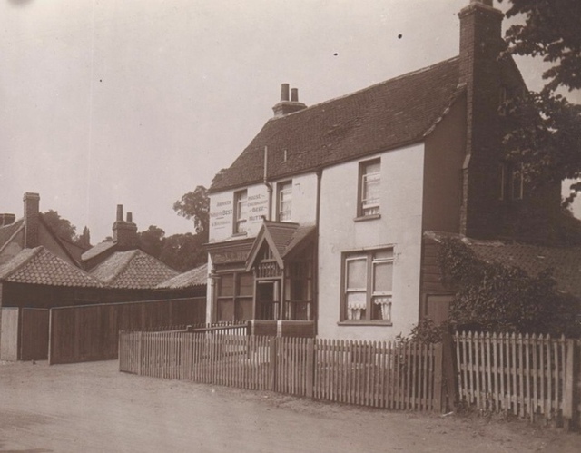 White Hart, Greenford