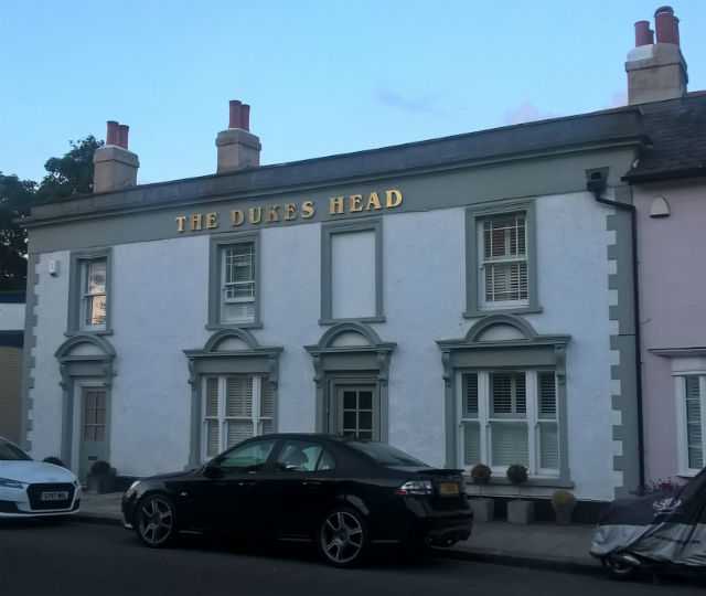 Dukes Head, Hampton