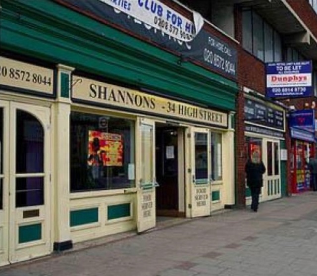 The Chariot, Hounslow