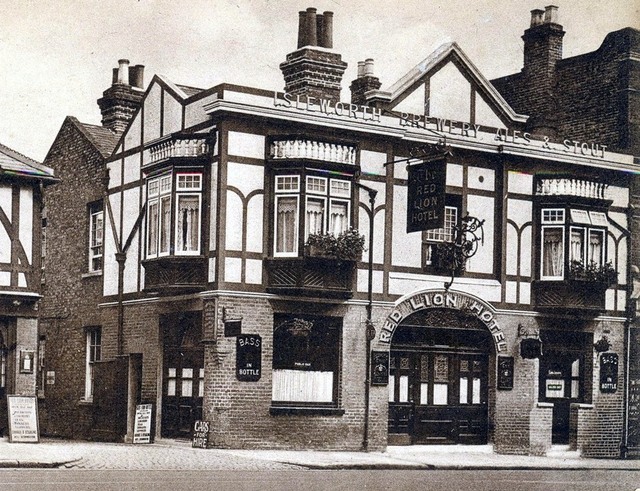 Red Lion, Hounslow