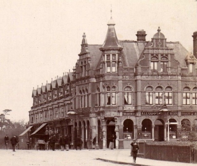 Two Brewers, Ponders End