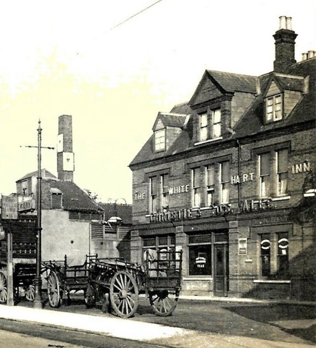 White Hart, Ponders End