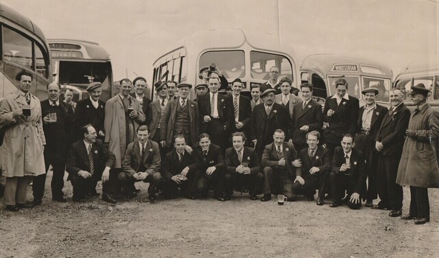 White Hart, Ponders End