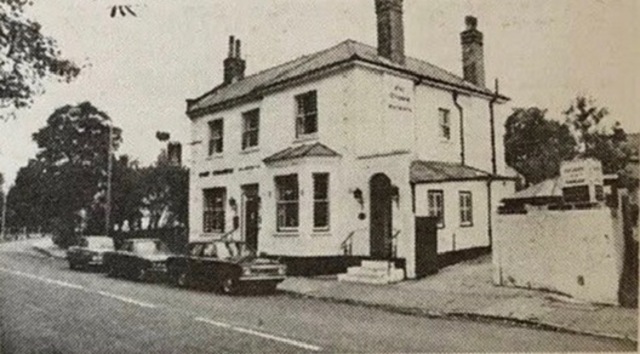 The Crown, Shepperton
