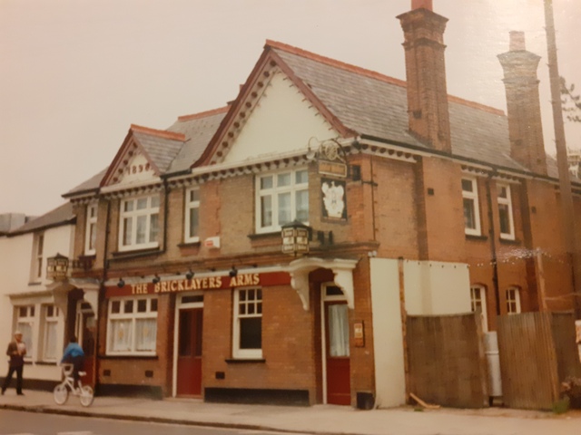 Bricklayers Arms, Southall