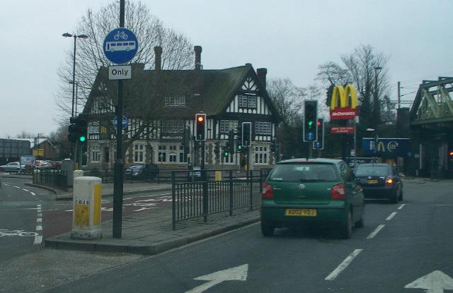 Greenford Hotel, Southall