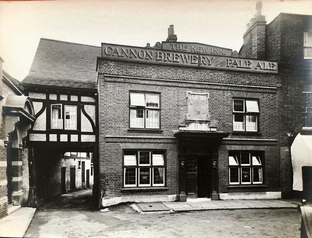 New Inn, Uxbridge