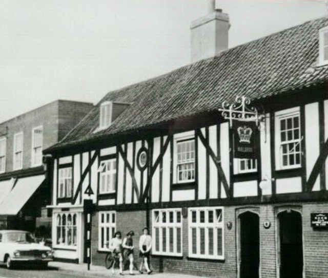 Crown Inn, Attleborough
