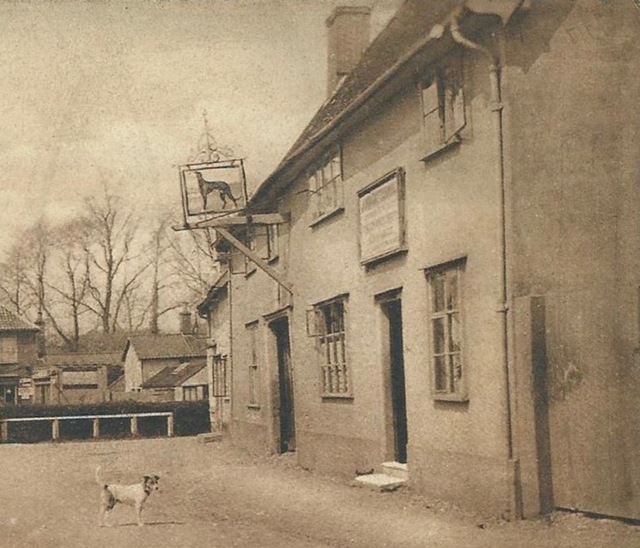 The Greyhound, Brockdish