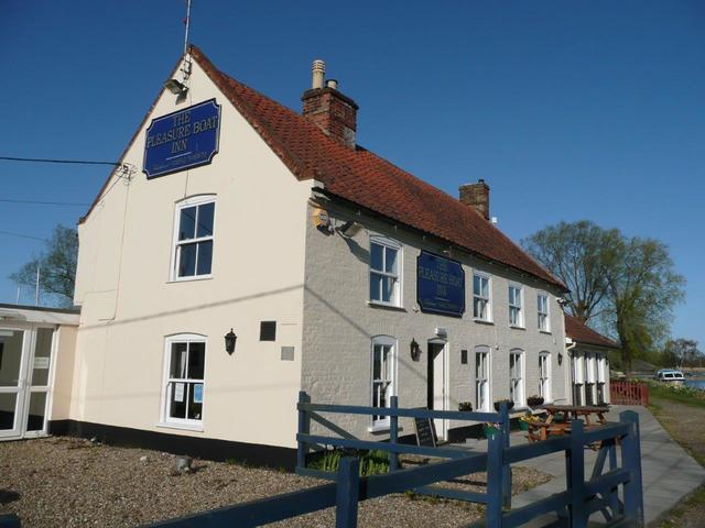 Pleasure Boat, Hickling