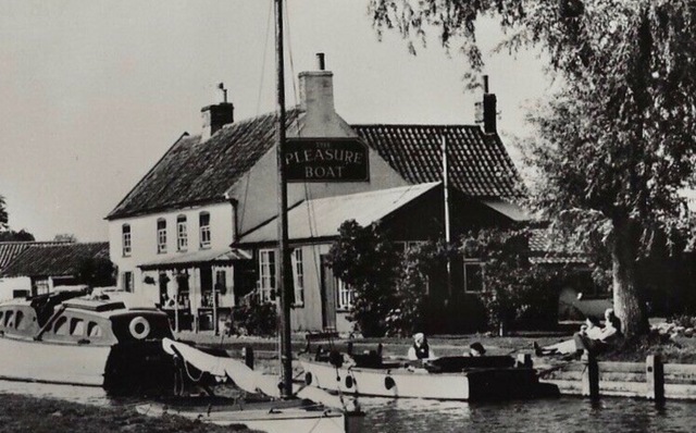 Pleasure Boat, Hickling