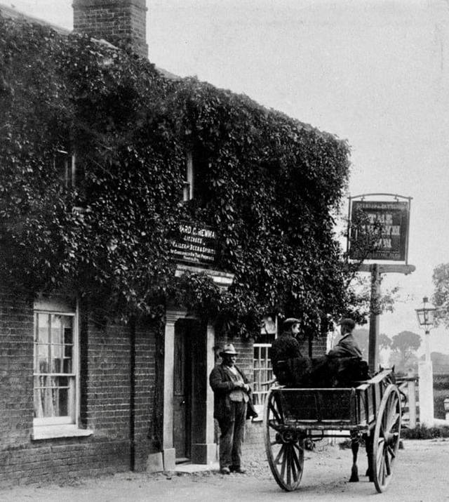 The Crown, Little Dunham