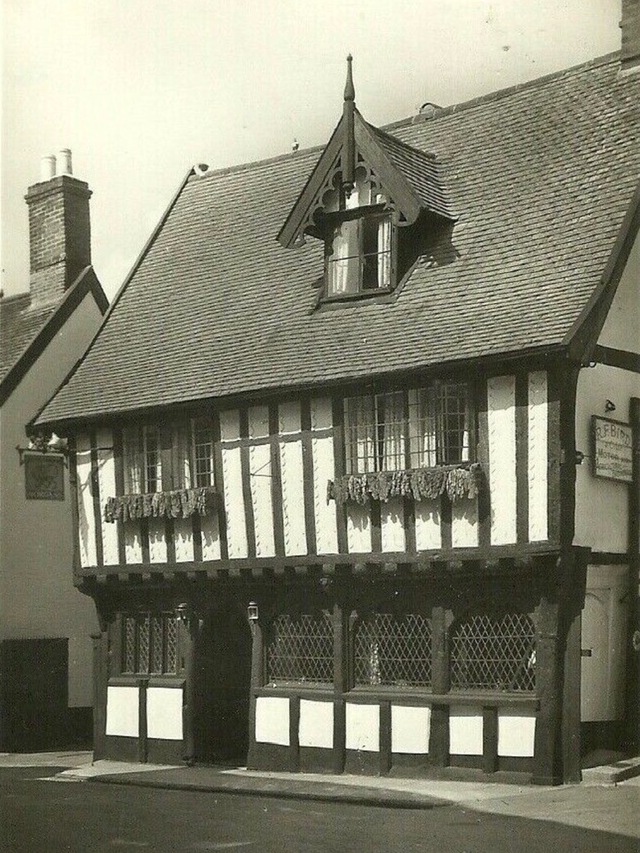 Green Dragon, Wymondham