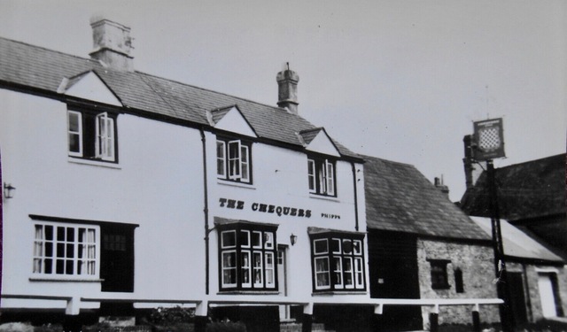 The Chequers, Helmdon