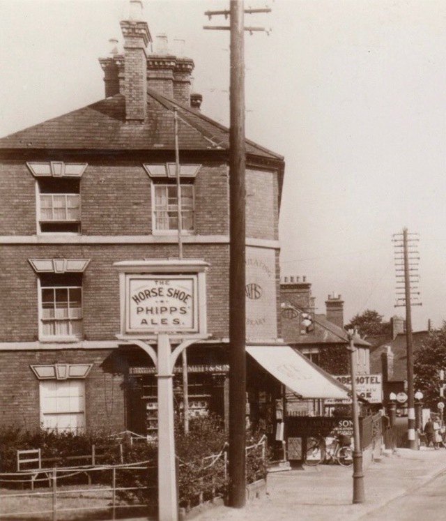 The Horseshoe, Wollaston