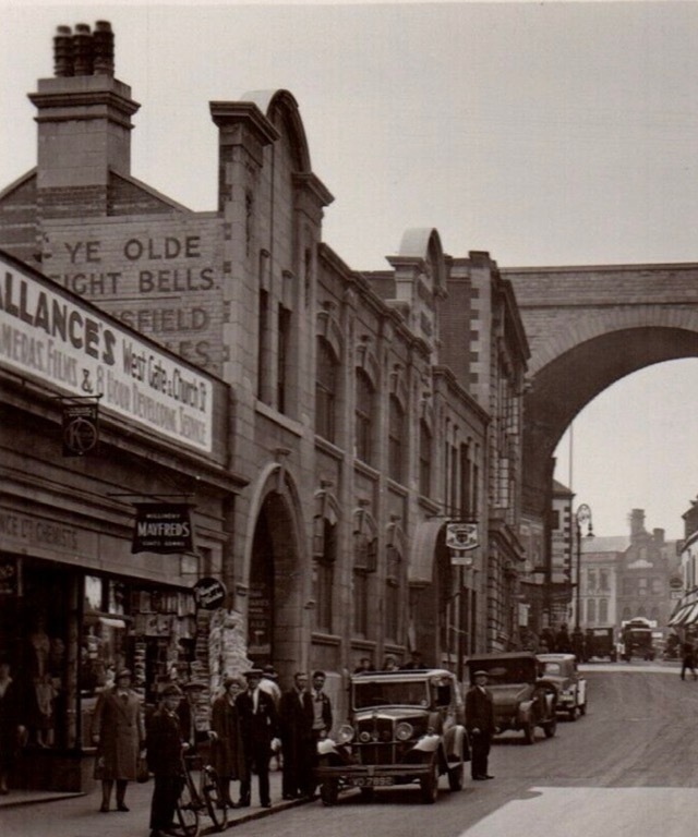 Eight Bells, Mansfield