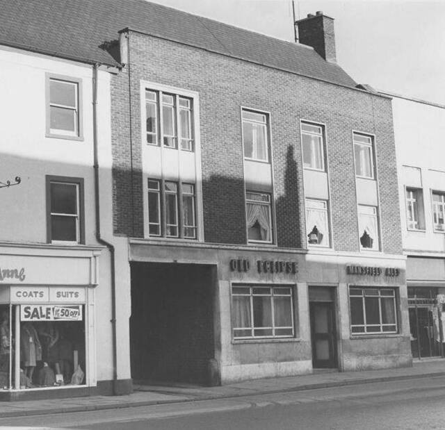 Old Eclipse, Mansfield