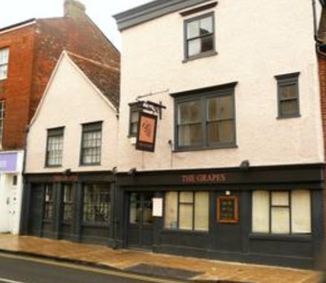 The Grapes, Abingdon