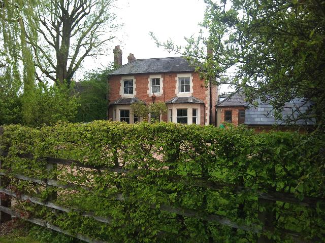 Rose & Crown, Thame Road